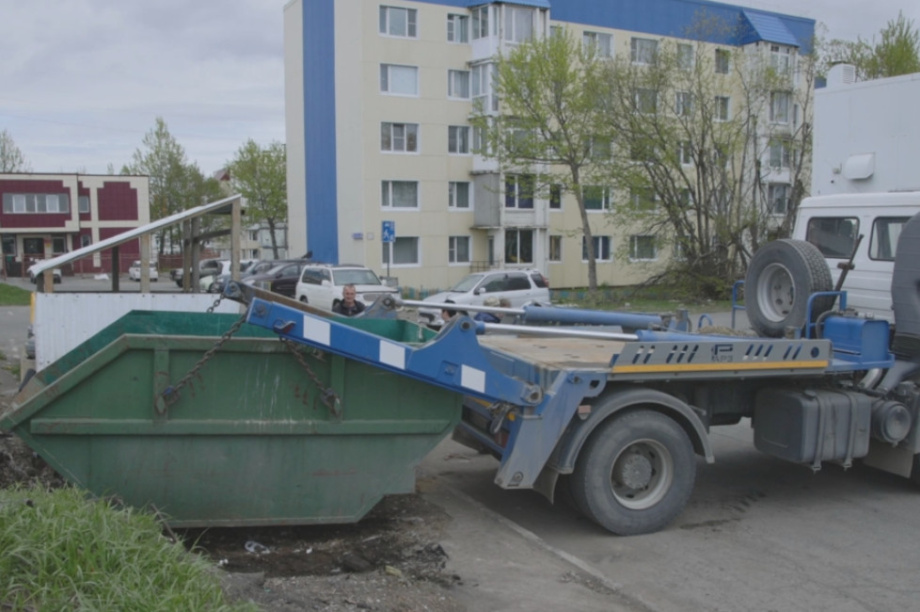 В Петропавловске-Камчатском протестируют новые контейнеры для крупногабаритного мусора. Фото: kamgov.ru. Фотография 2