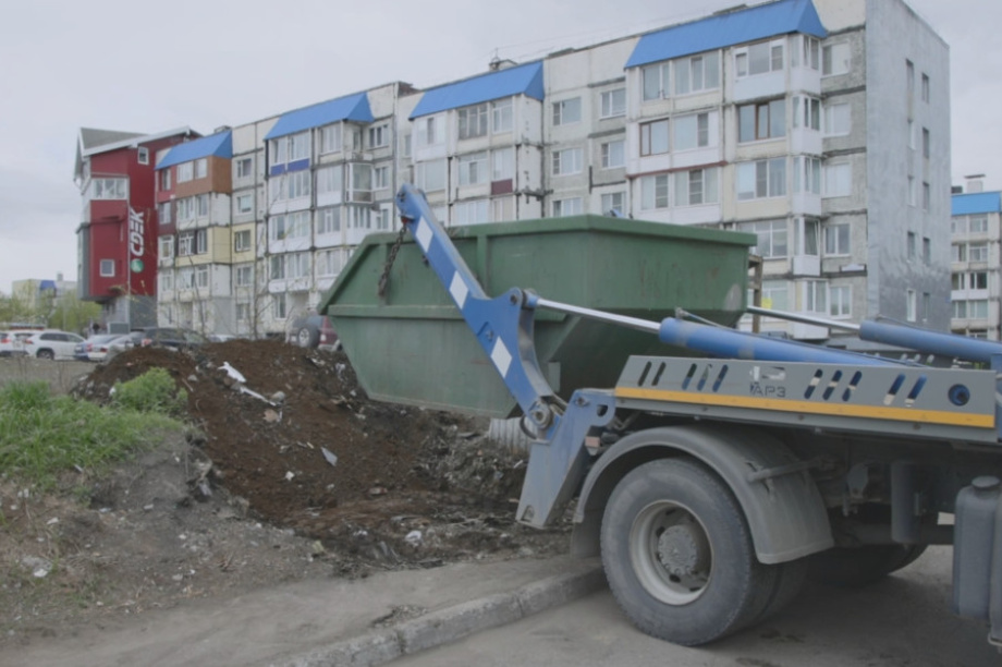 В Петропавловске-Камчатском протестируют новые контейнеры для крупногабаритного мусора. Фото: kamgov.ru. Фотография 3